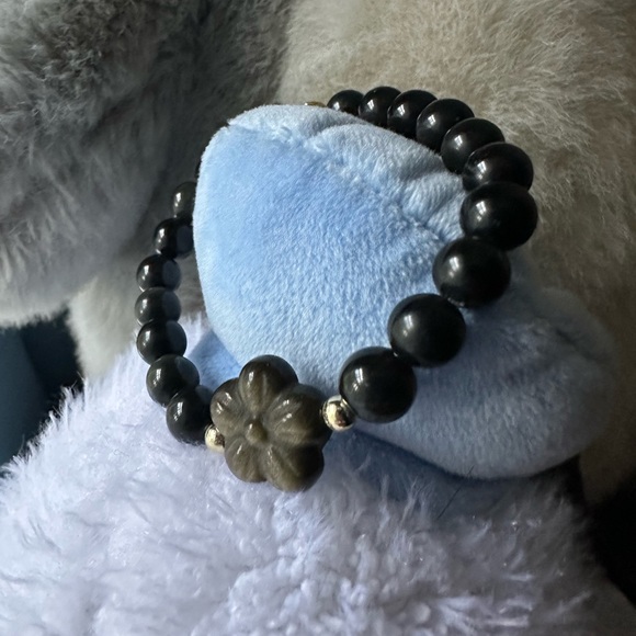 100% Natural Black onyx obsidian and 14k gold filled bead bracelet in 8mm - Picture 5 of 8